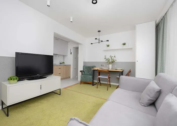 With Balcony Near Metro By Renters * Warsaw